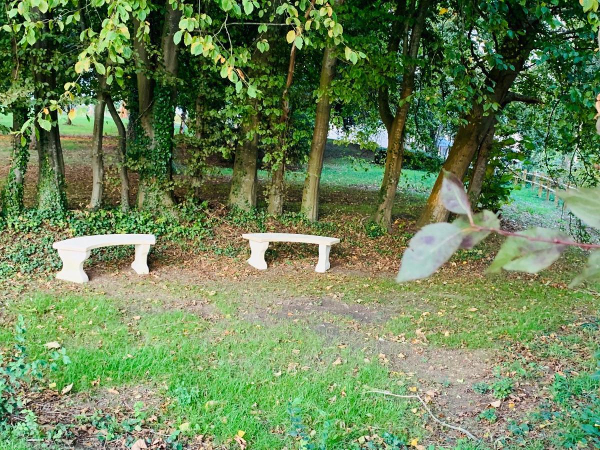 Gite Du Parc Du Moulin Du Pre Bavent Exteriör bild